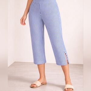 Attyre Women’s Pull-On Capri Pants Size 10 Blue White Stripe Gem Side Strap #1